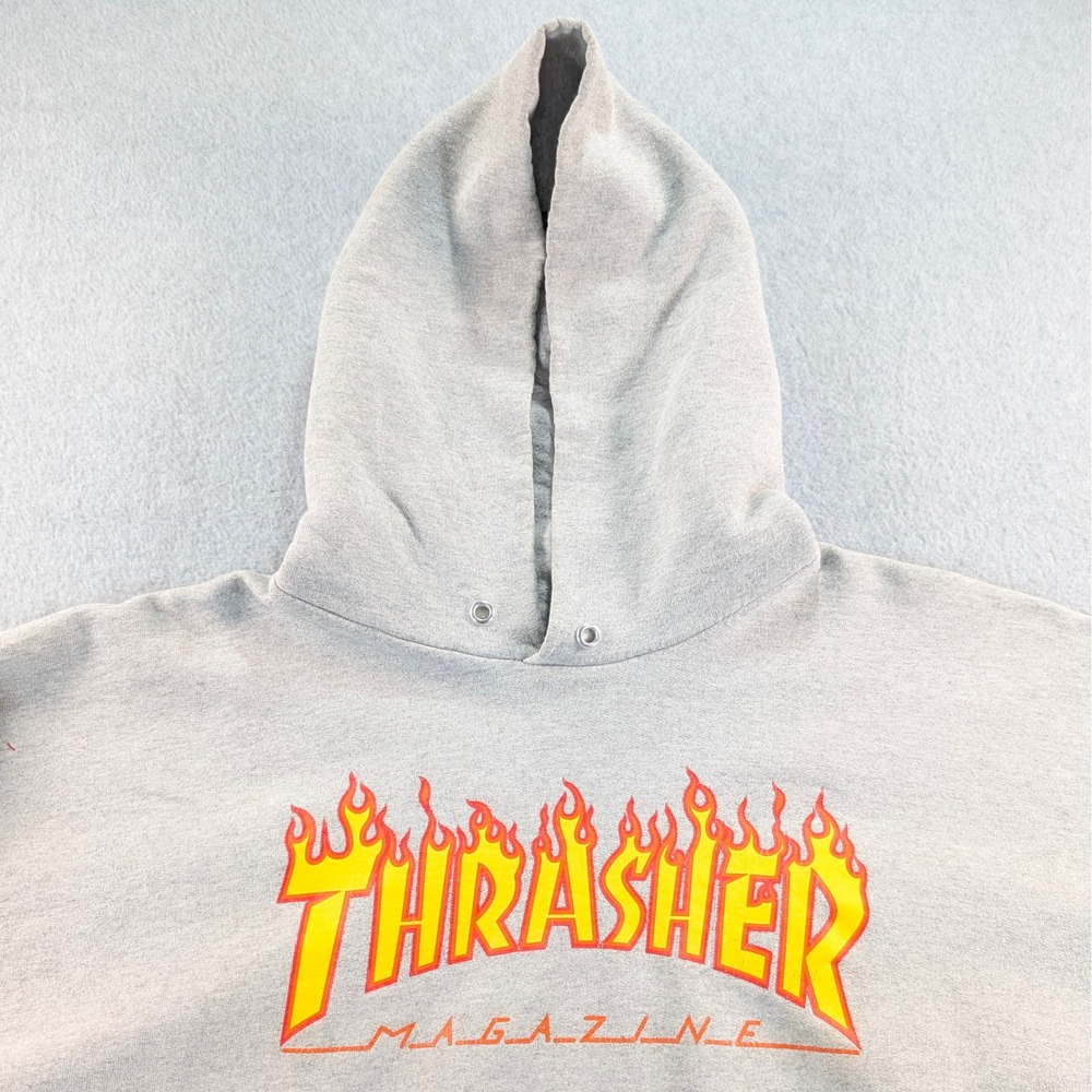 Thrasher Magazine Flame Logo Hoodie Gray Skateboard Sweatshirt Mens M 22x25